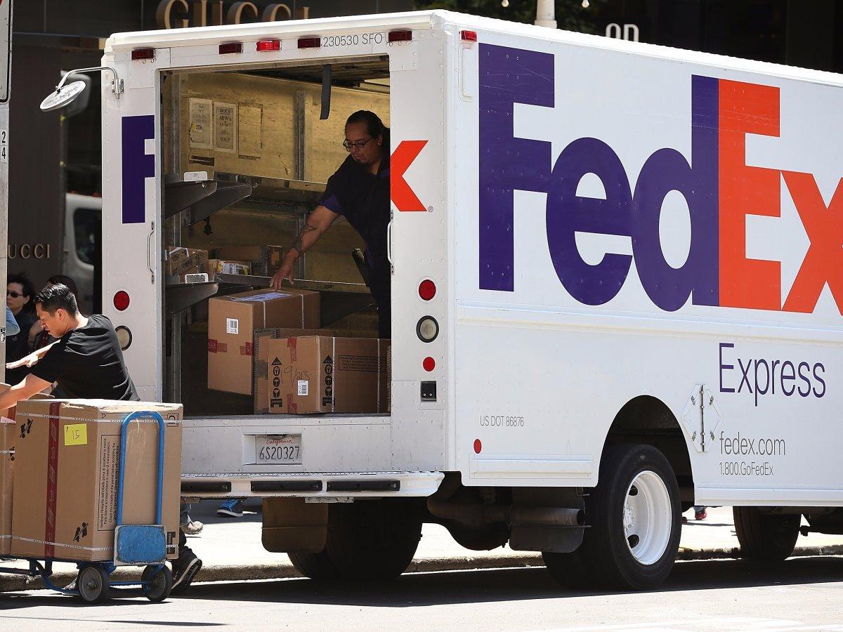 FedEx International Express Agent